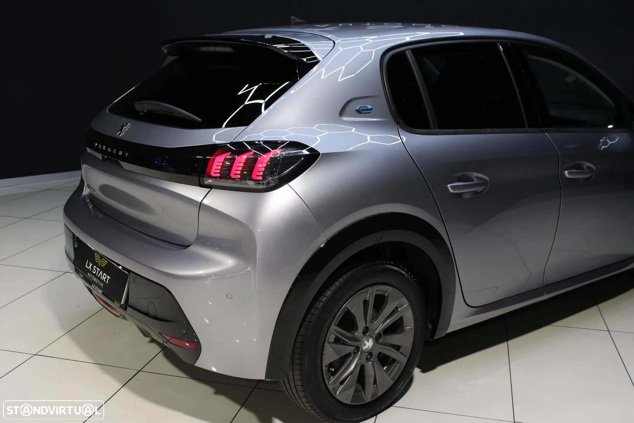 Peugeot e-208 50 kWh Allure Pack - 11