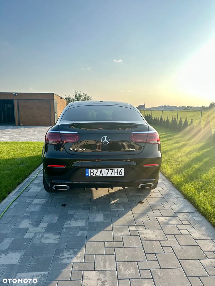 Mercedes-Benz GLC GLC-Coupe 300 4Matic 9G-TRONIC Edition AMG Line - 4