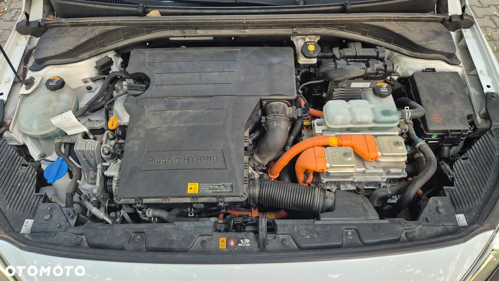 Hyundai IONIQ 1.6 GDI Premium - 9