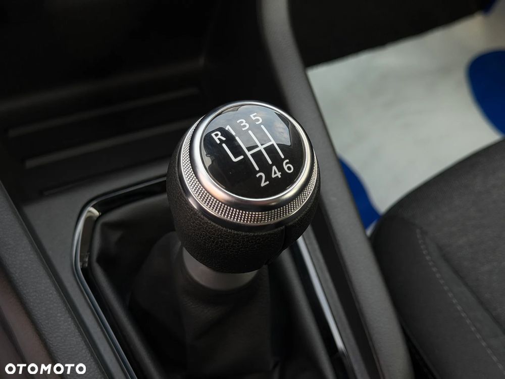 Renault Clio 1.0 TCe Equilibre - 22