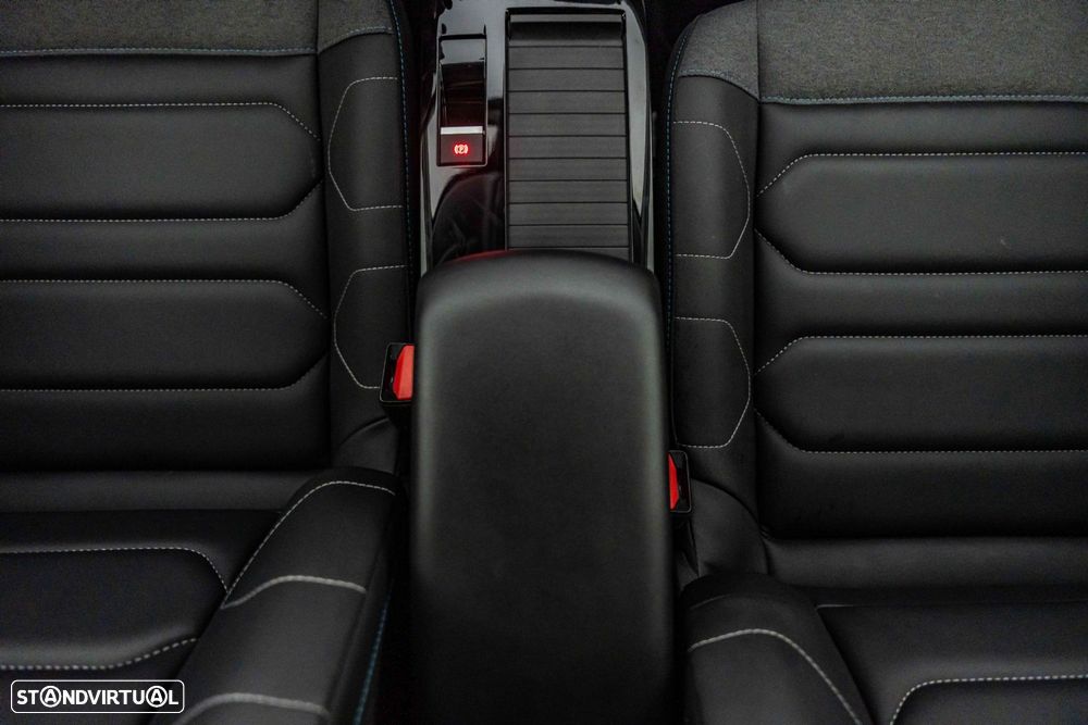 Citroën C4 1.2 PureTech Shine Pack EAT8 - 33
