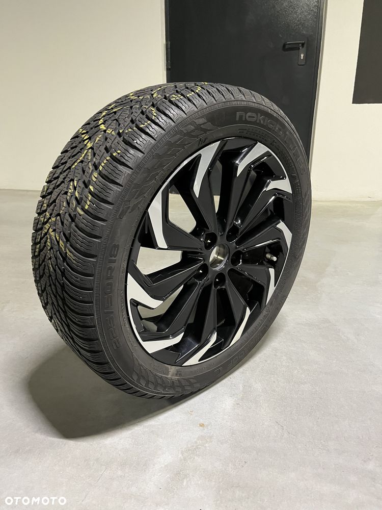Lexus UX 250h GPF F Impression 2WD - 25