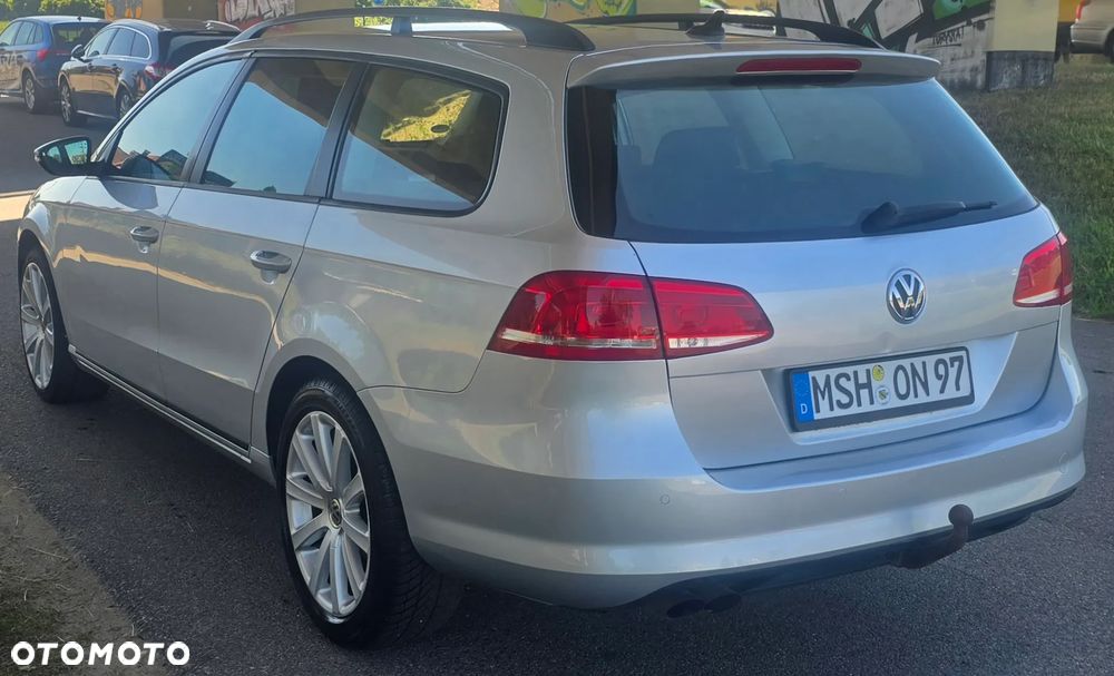 Volkswagen Passat 2.0 TDI DPF BlueMotion Technology Trendline - 8