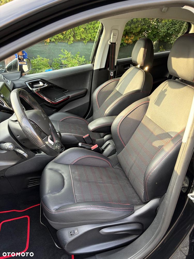 Peugeot 208 PureTech 110 Stop & Start Active - 12