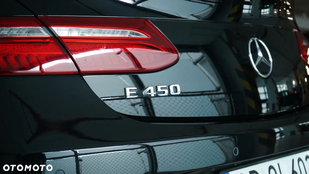 Mercedes-Benz Klasa E 450 4Matic 9G-TRONIC Night Edition - 24