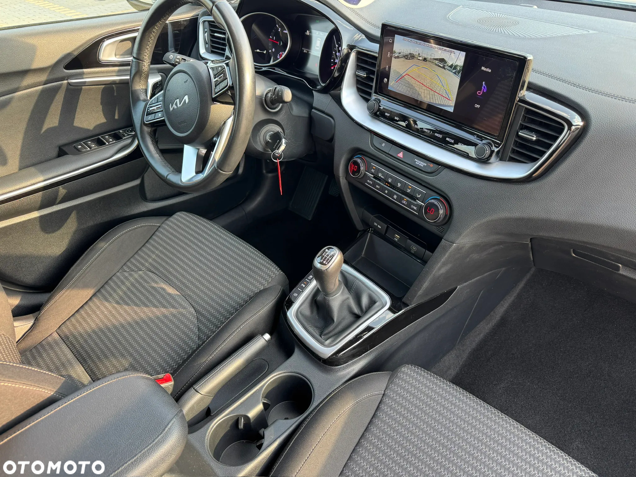 Kia Ceed - 23