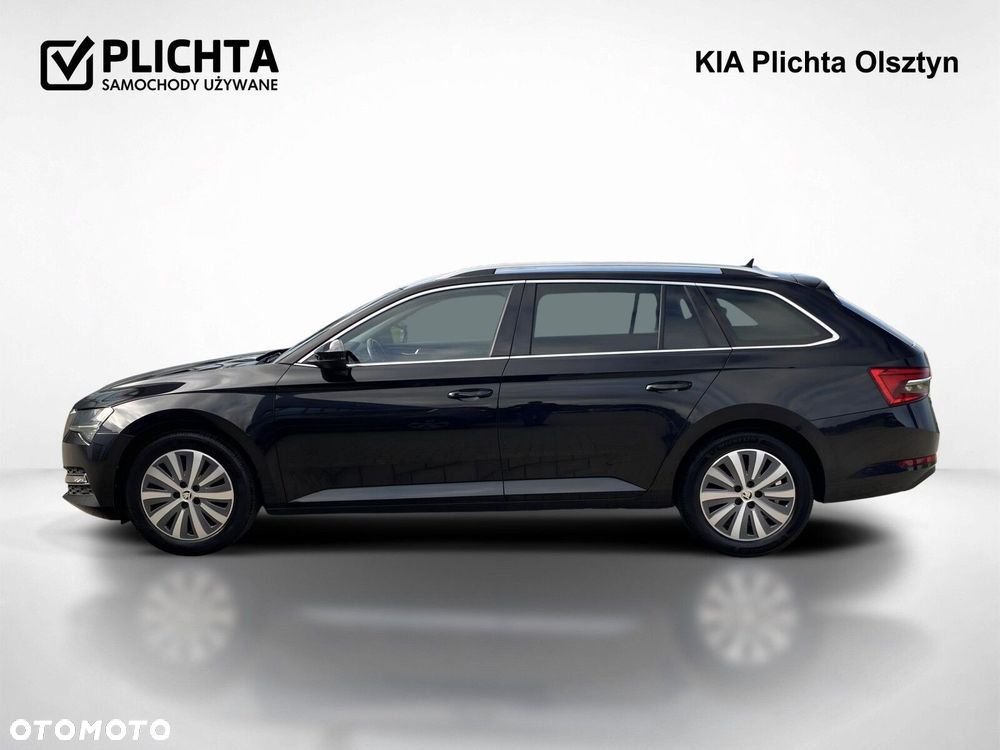 Skoda Superb 2022 photo 2