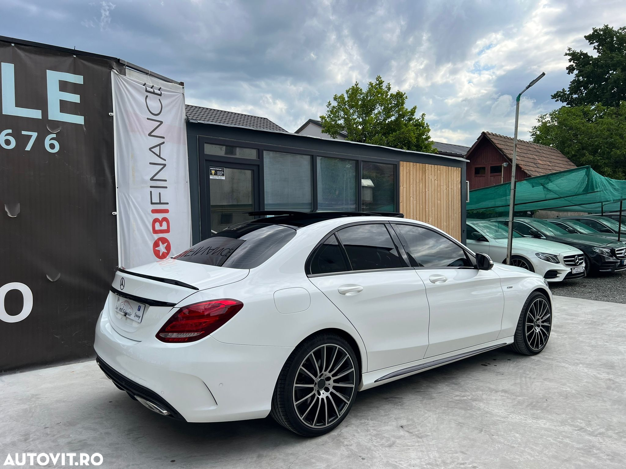 Mercedes-Benz C - 21