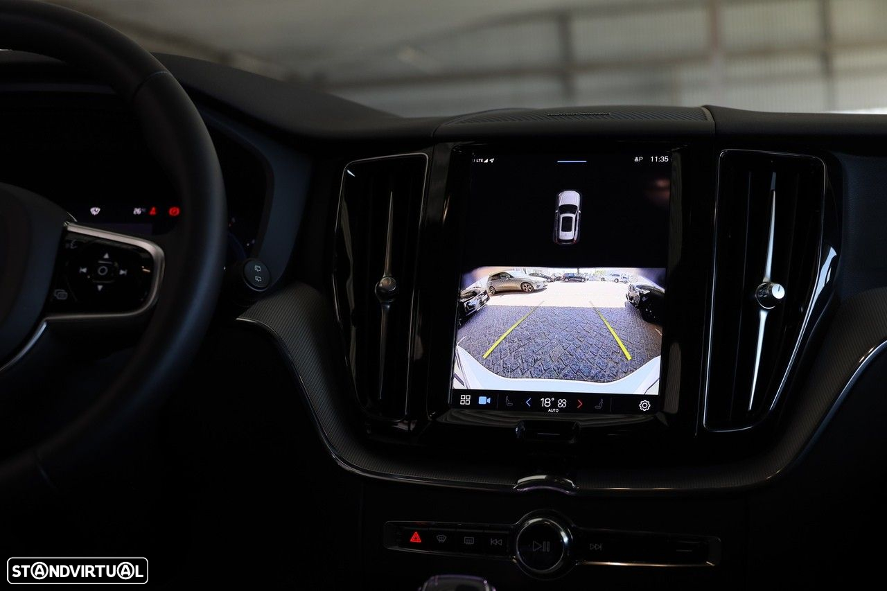 Volvo XC 60 2.0 B4 Plus Dark - 13