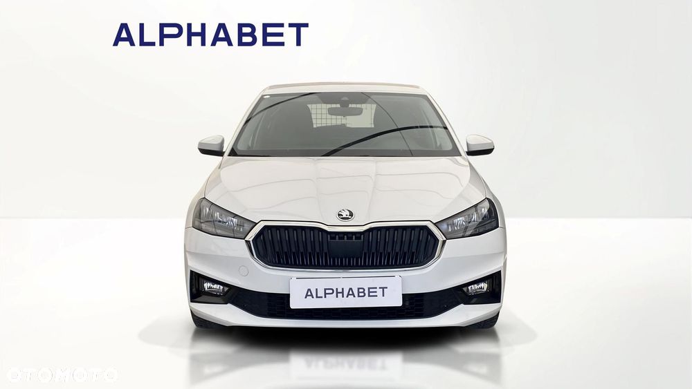 Skoda Fabia 1.0 Essence - 8