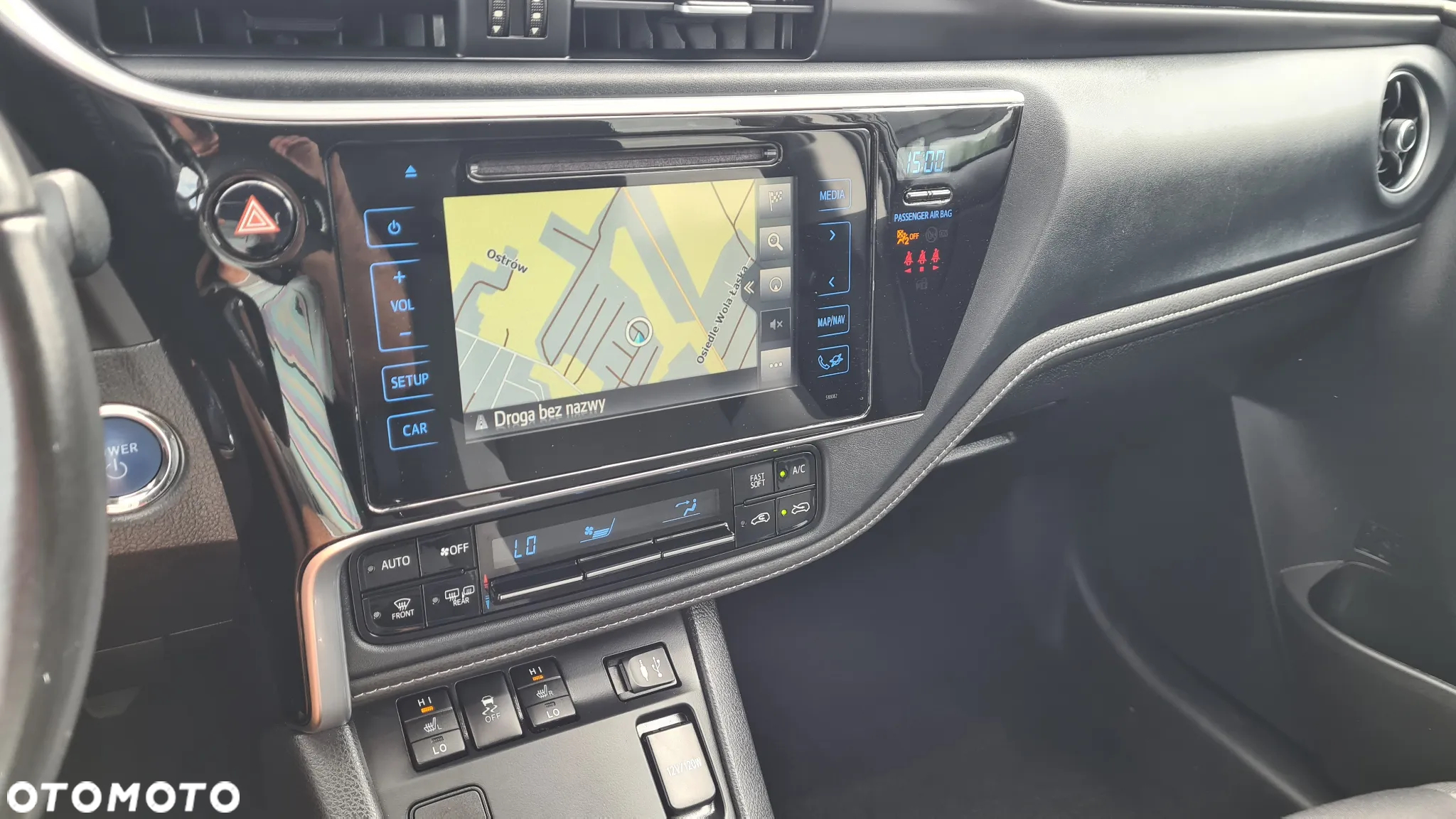 Toyota Auris - 5