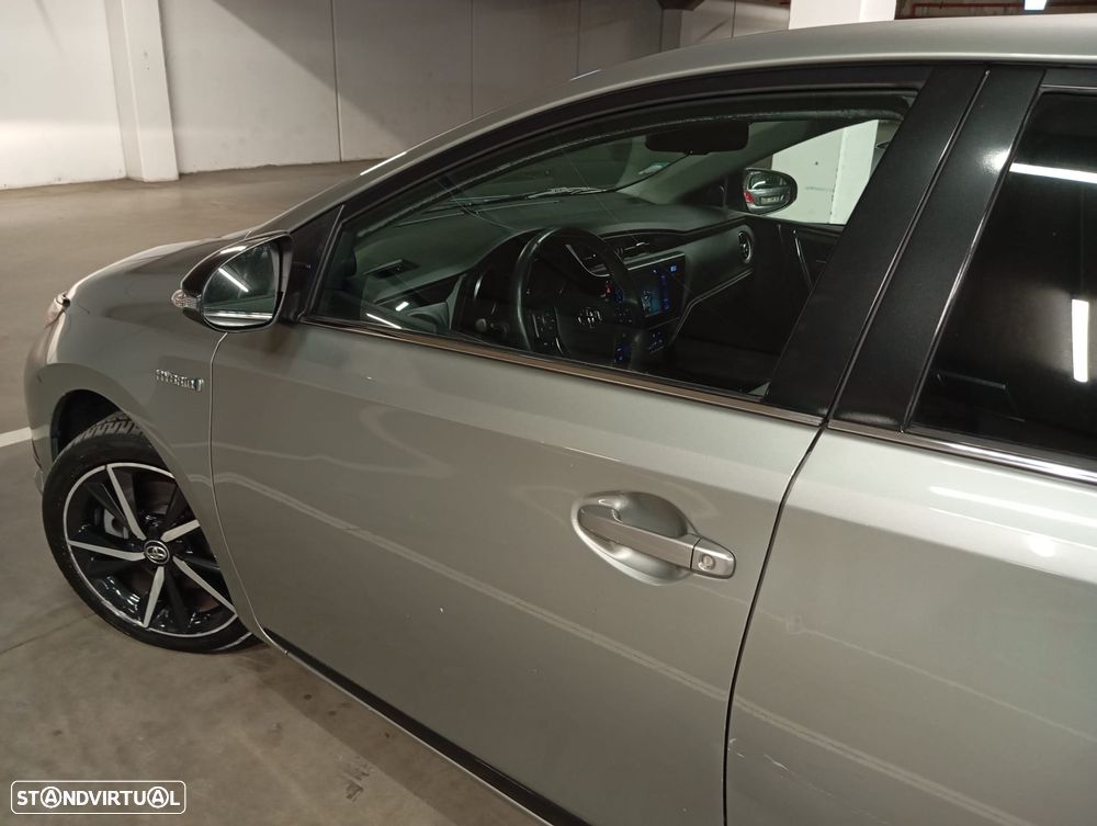 Toyota Auris 1.8 HSD Comfort +P.Sport+Navi - 10