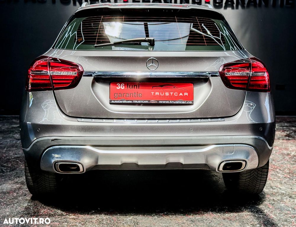 Mercedes-Benz GLA 200 d 4MATIC 7G-DCT Urban - 16
