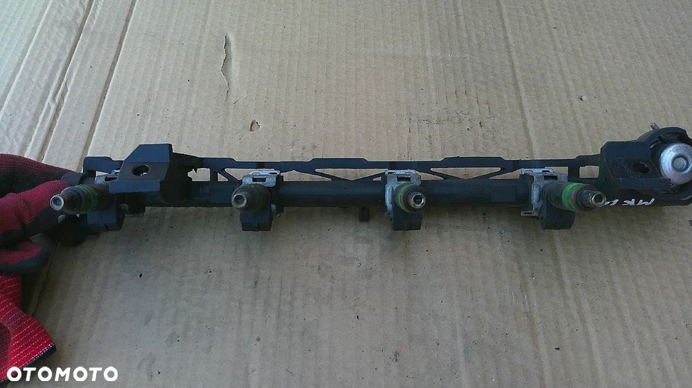 FORD MONDEO MK4 1.6 16V LISTWA WTRYSKOWA - 2