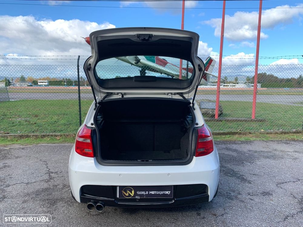 BMW 118 d Pack M - 38