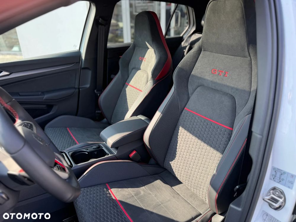 Volkswagen Golf 2.0 TSI OPF DSG GTI Clubsport 45 - 12