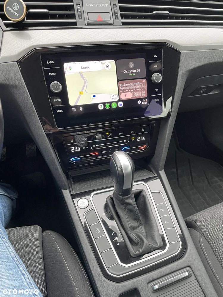 Volkswagen Passat - 9