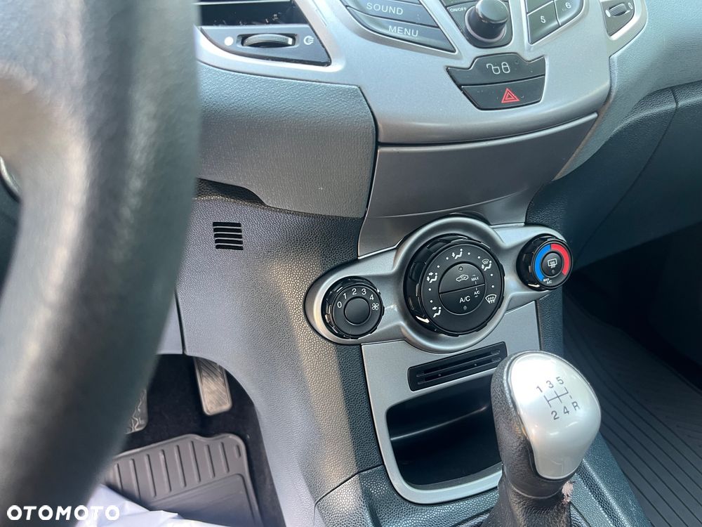 Ford Fiesta 1.25 Trend Edition - 11
