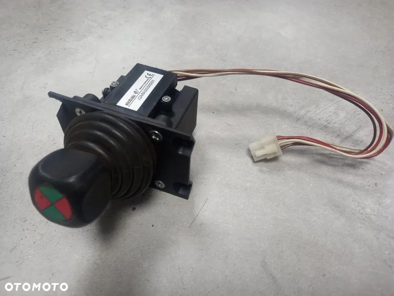 Elementy podłokietnika joystick 710716A1 McCormick XTX200 - 11