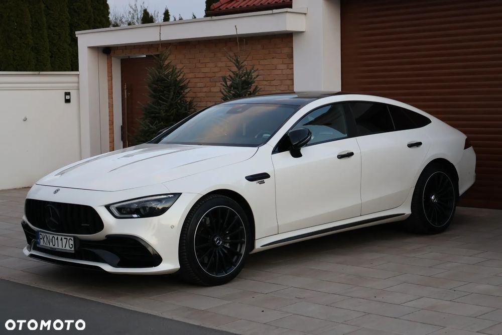 Mercedes-Benz AMG GT 43 4-Matic+ - 39