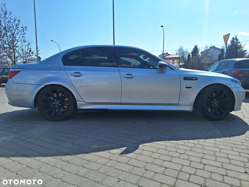 BMW M5 Standard - 8