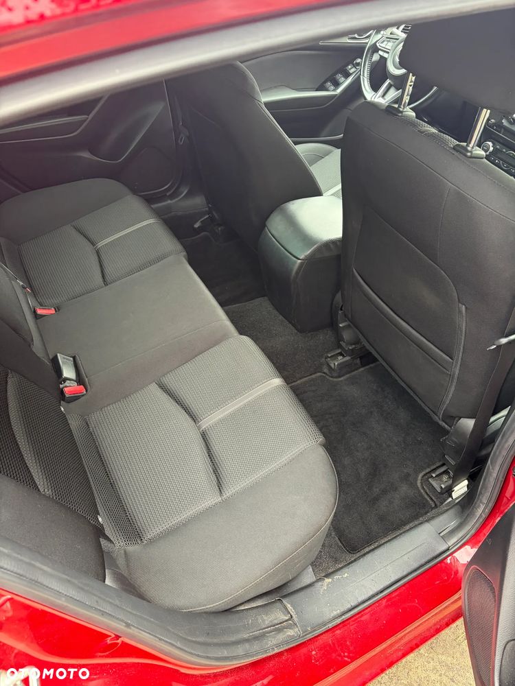 Mazda 3 - 13