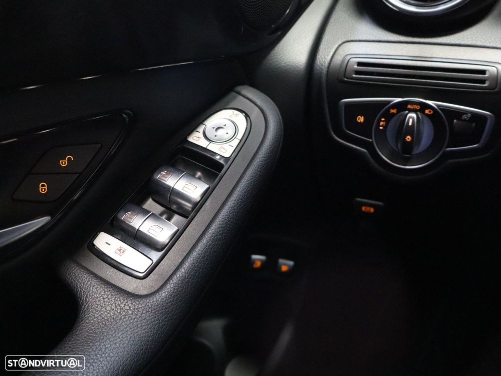 Mercedes-Benz GLC 300 e 4Matic - 21