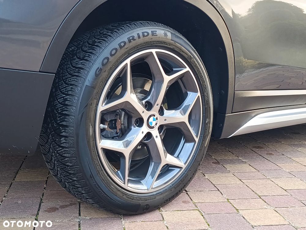 BMW X1 - 15