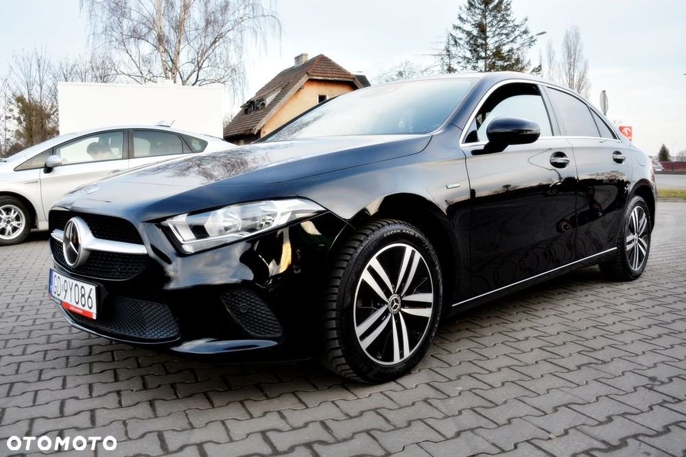 Mercedes-Benz Klasa A 250 e 8G-DCT Edition 2021 - 20