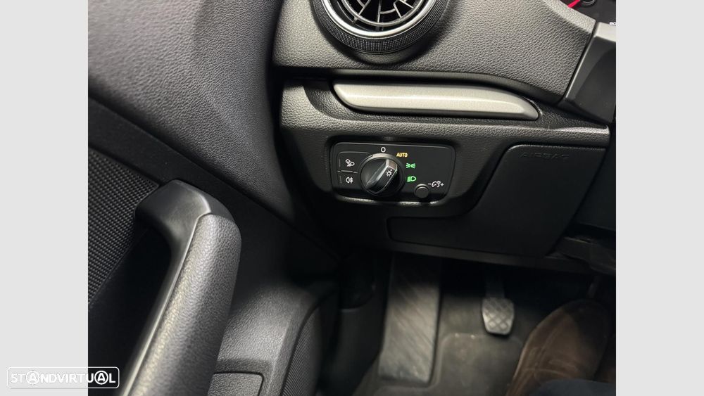 Audi A3 Sportback 1.6 TDI Design - 13