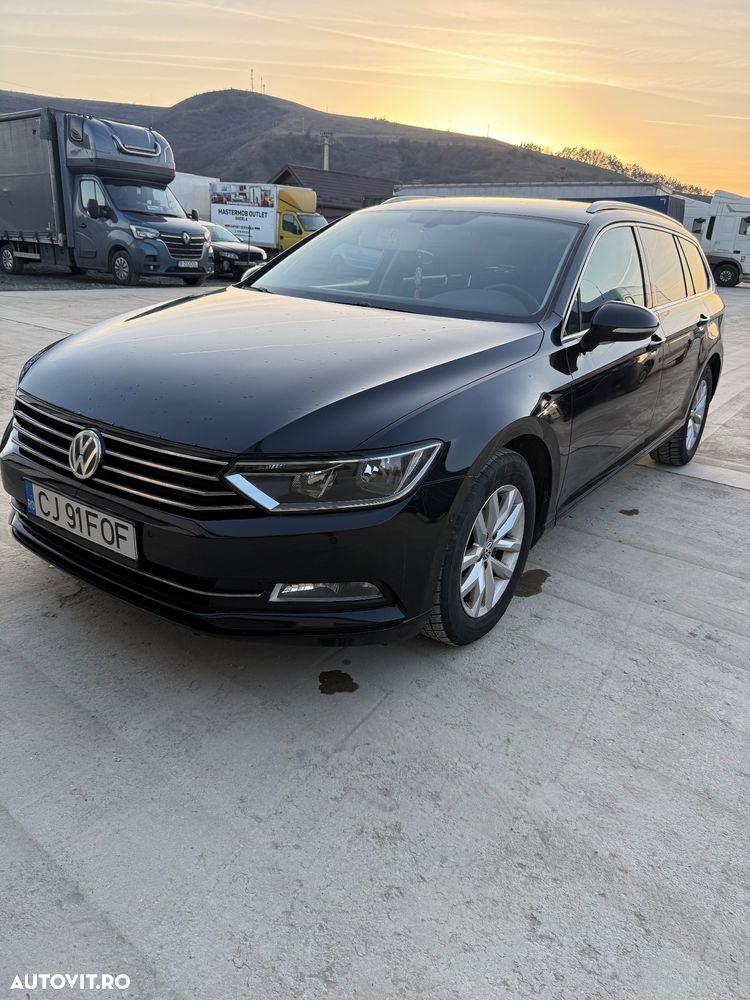 Volkswagen Passat 2.0 TDI DSG Comfortline - 1