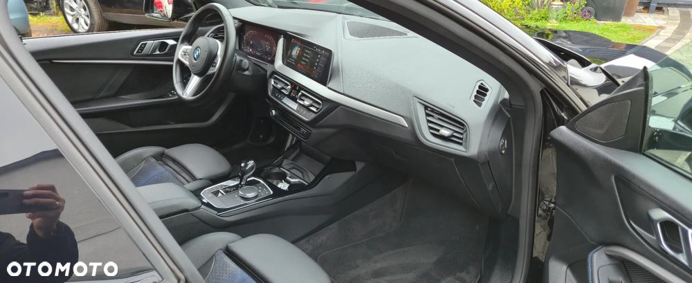 BMW Seria 2 216d M Sport - 9