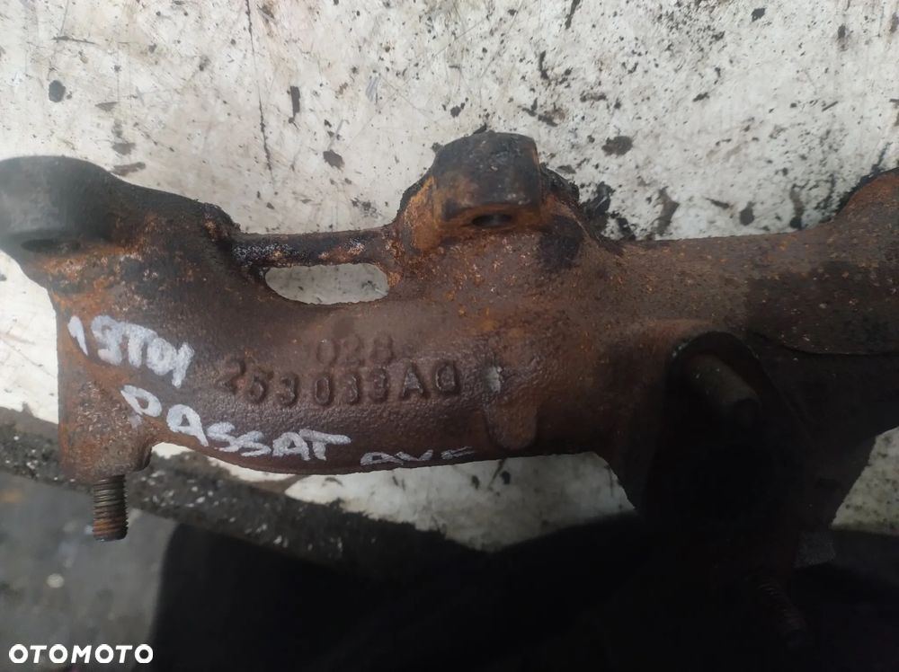 VW Passat B5 FL 1,9TDI Kolektor wydechowy 028253033AG - 1