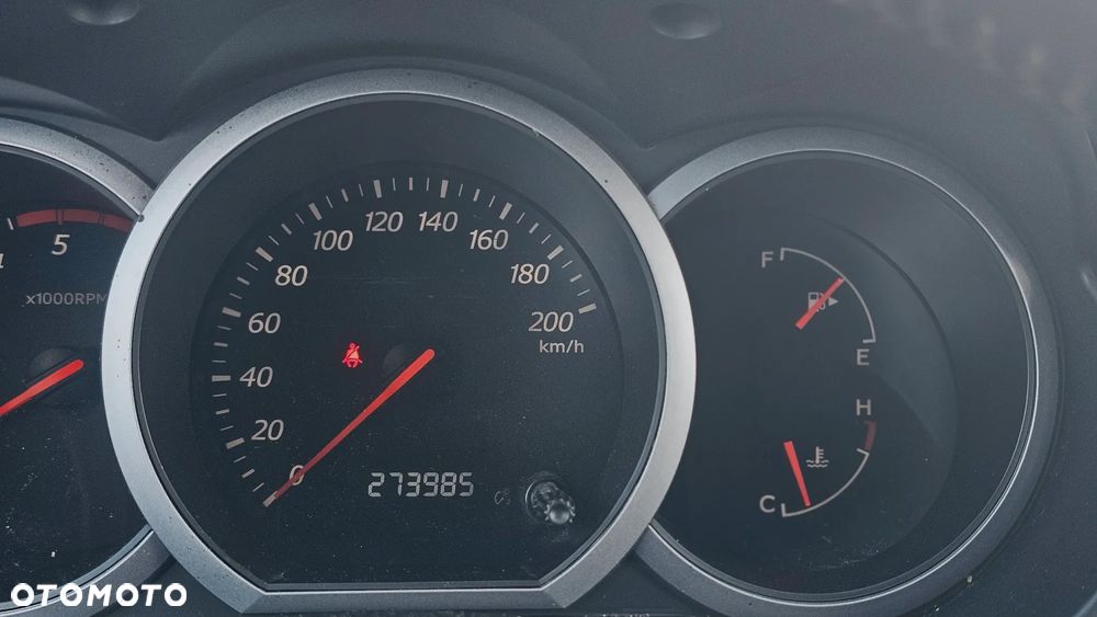 Suzuki Grand Vitara 1.9 DDiS - 10