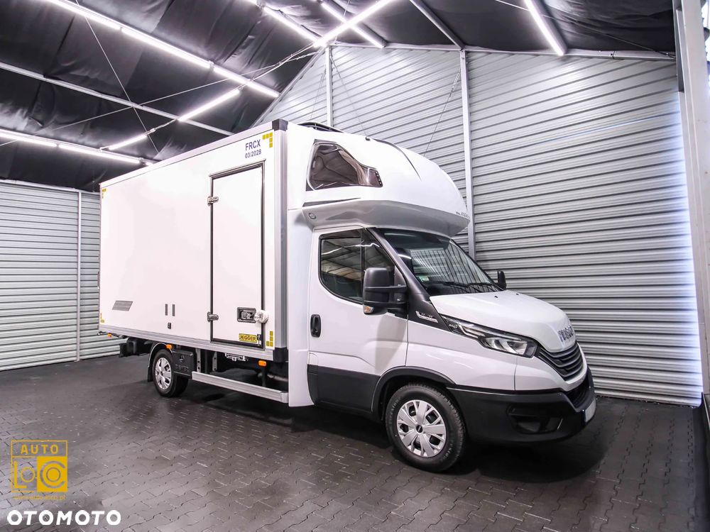 Iveco DAILY CHŁODNIA + MROŹNIA + AGREGAT x 2 + AUTOMAT - 2