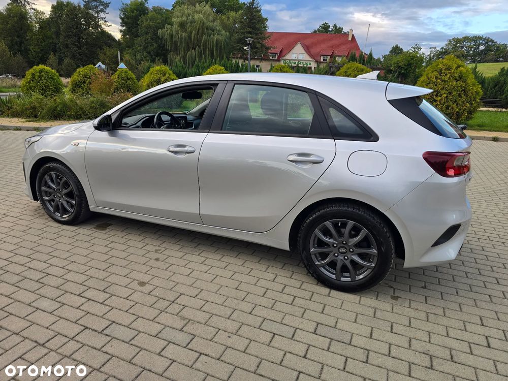 Kia Ceed 1.4 L Business Line - 16