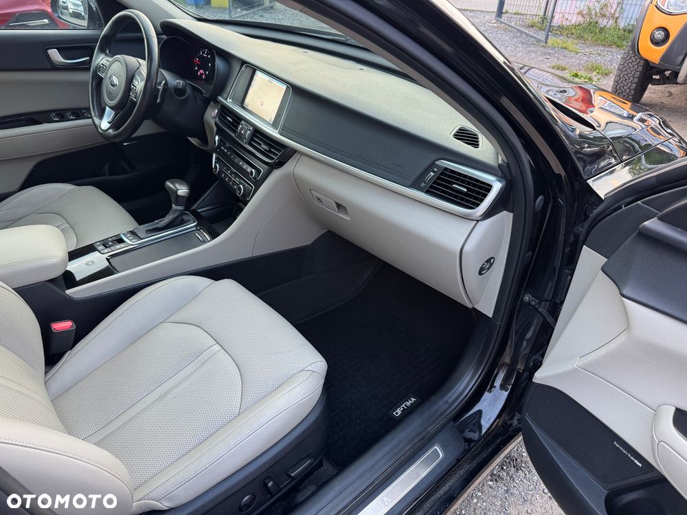 Kia Optima 1.7 CRDI XL DCT - 24