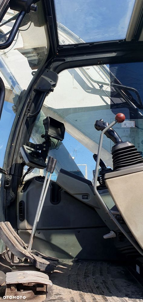 Liebherr R924 LC - 4