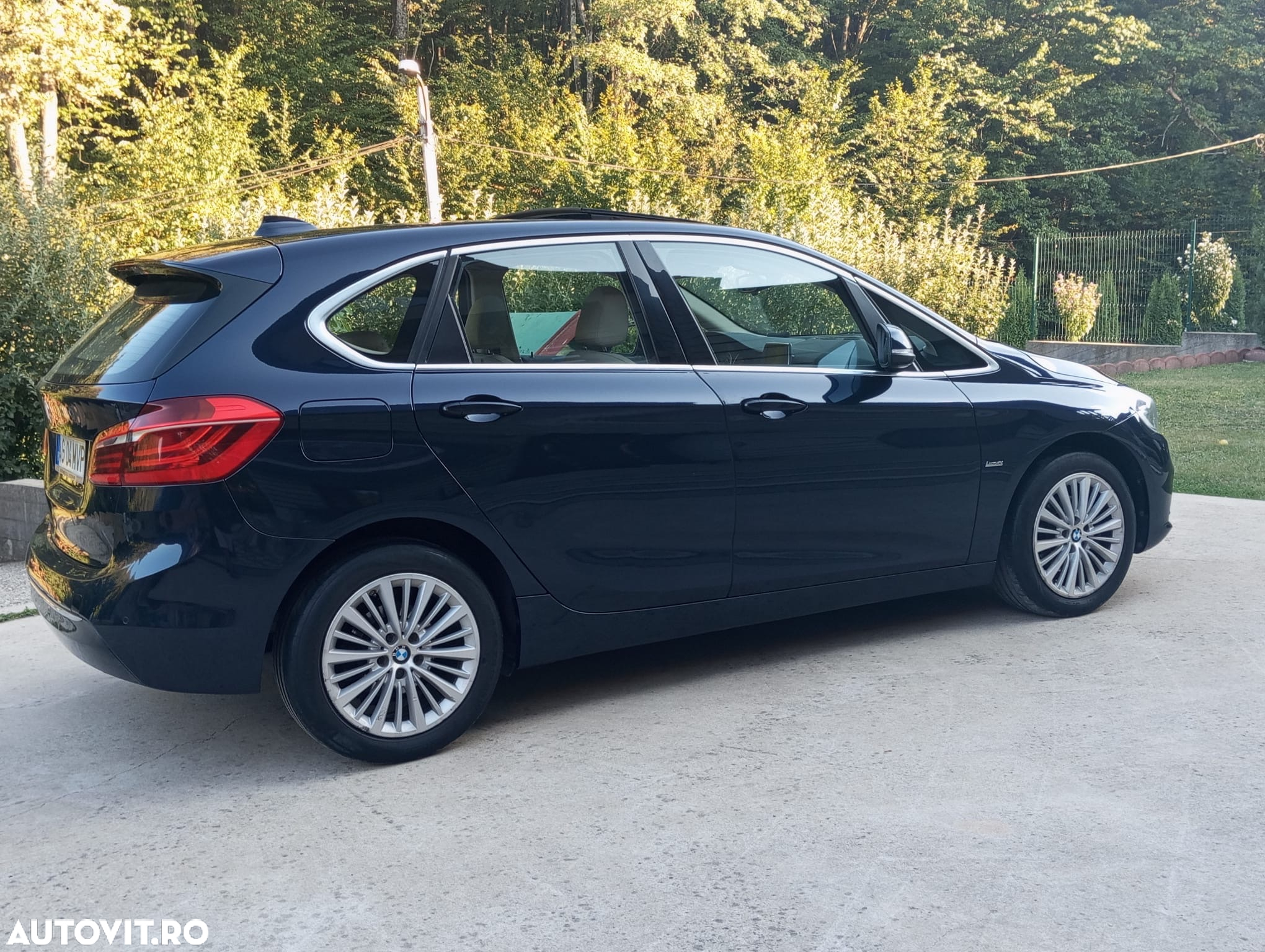 BMW Seria 2 218d Active Tourer Aut. Luxury Line - 9
