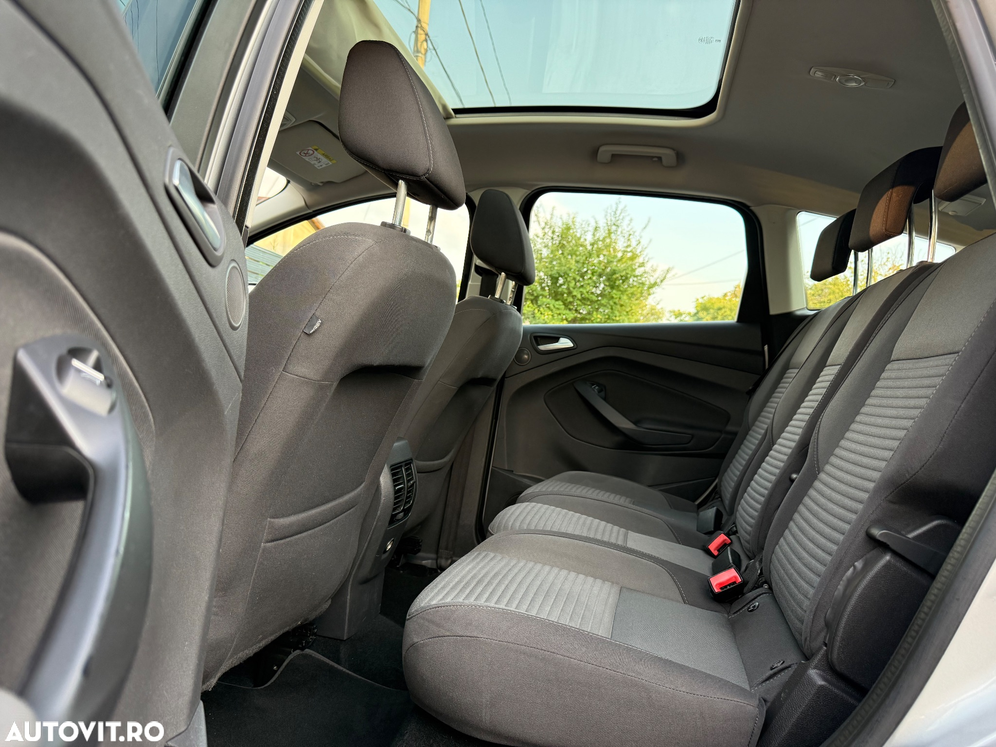 Ford C-Max 1.5 TDCi Powershift Titanium - 18