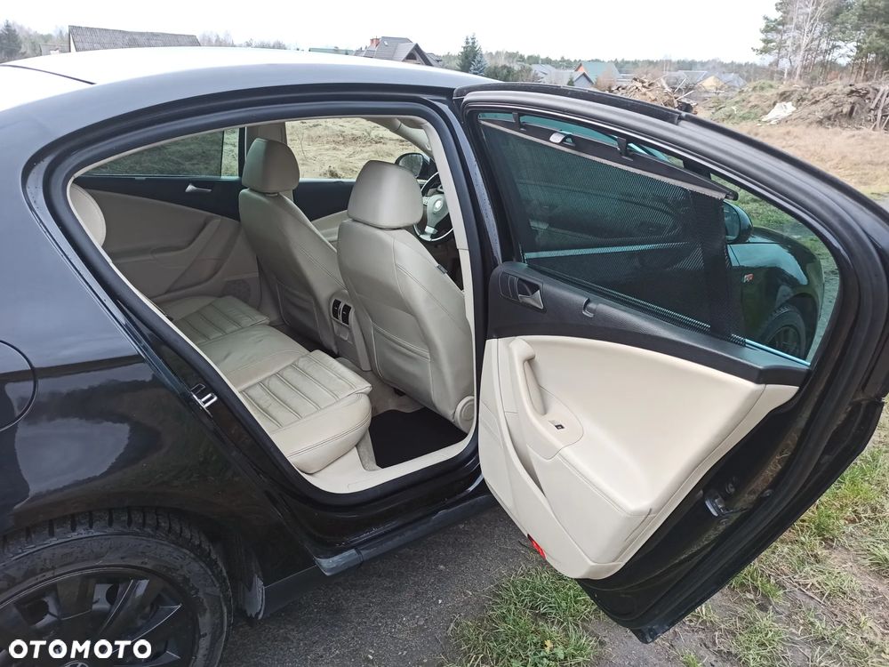 Volkswagen Passat 2.0 TDI DPF Highline DSG - 20