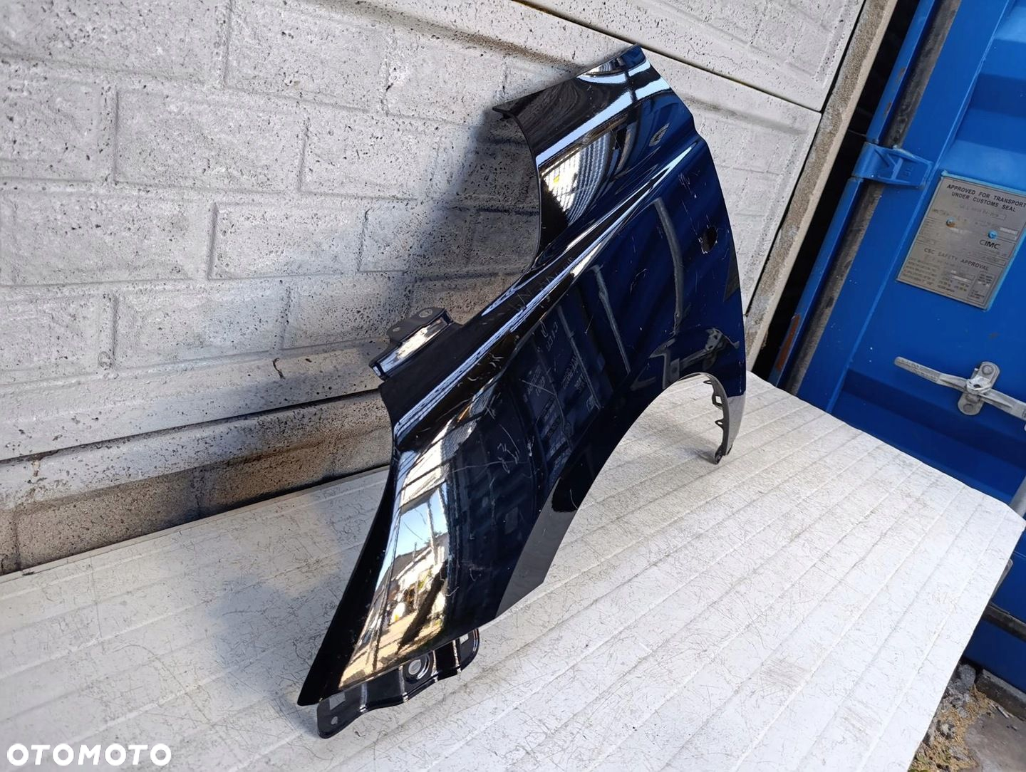 SUZUKI SWIFT Mk9 BŁOTNIK PRZEDNI LEWY ORYGINAŁ - 2