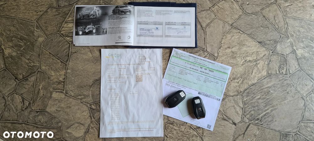 Peugeot 3008 1.5 BlueHDi Allure S&S EAT8 - 37