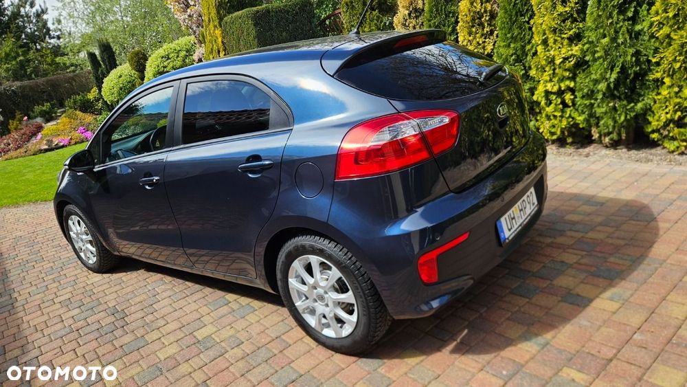 Kia Rio - 7