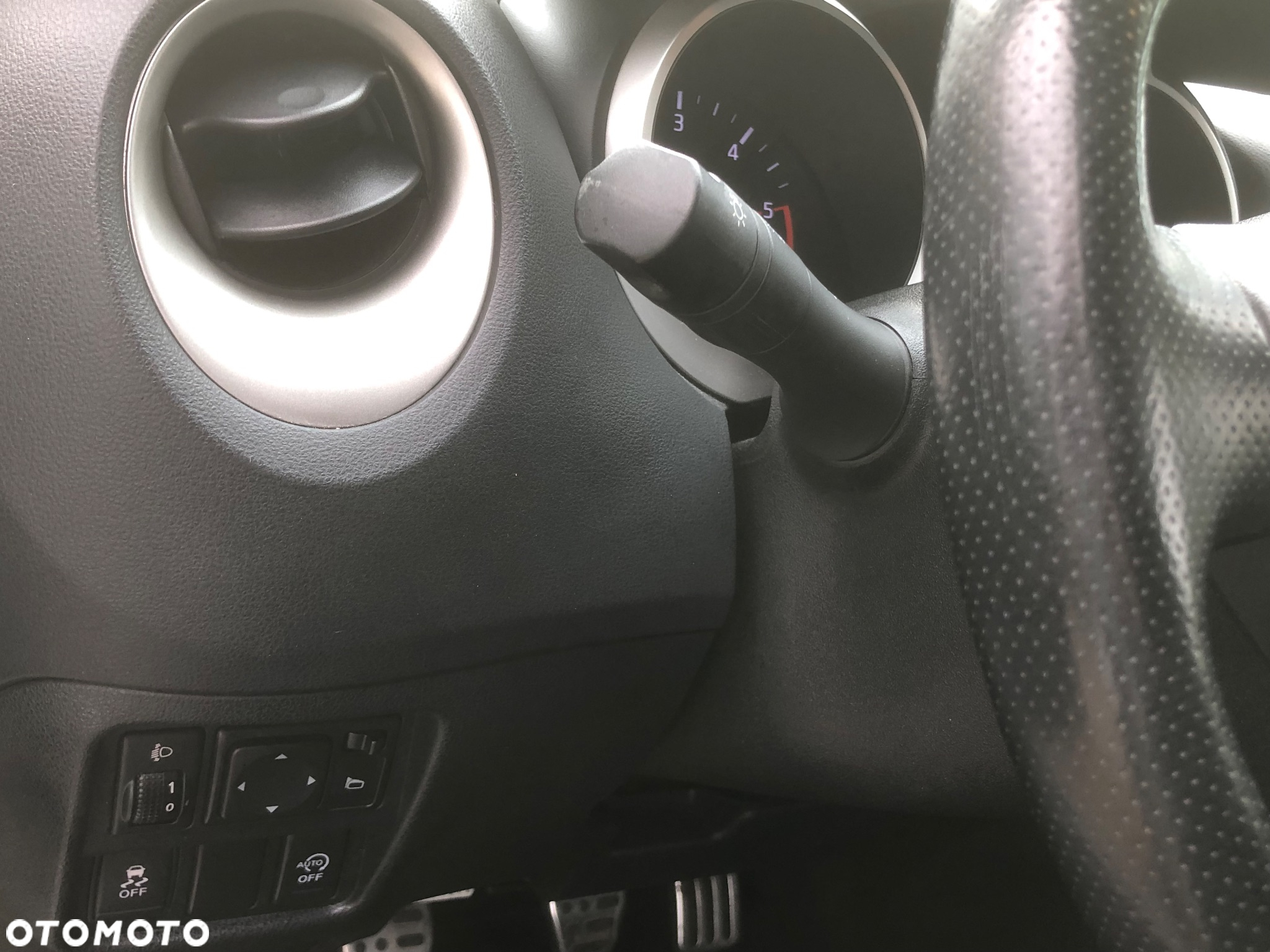 Nissan Juke 1.5 dCi N-Connecta - 18