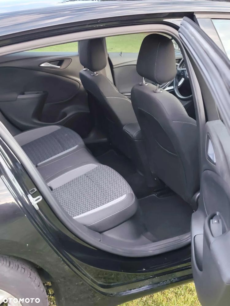 Opel Astra - 9
