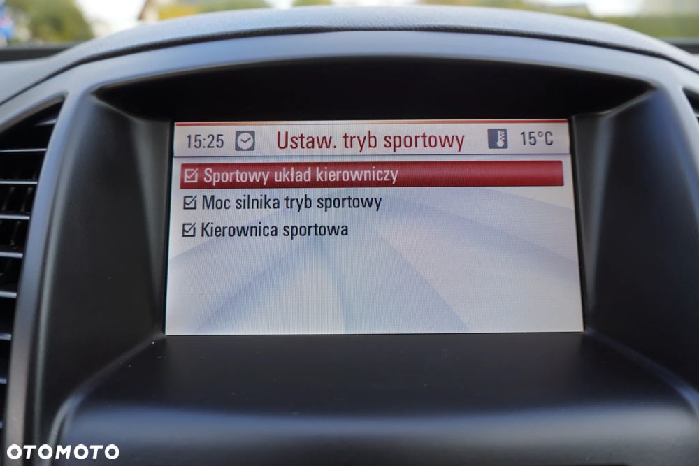 Opel Insignia 1.6 Turbo Sports Tourer Cosmo - 25