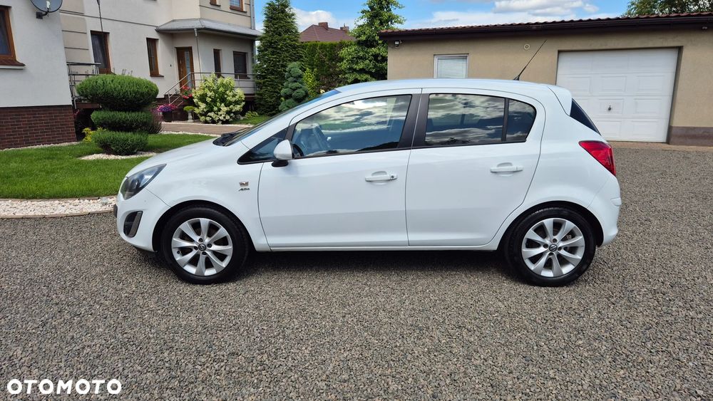 Opel Corsa 1.4 16V Active - 2
