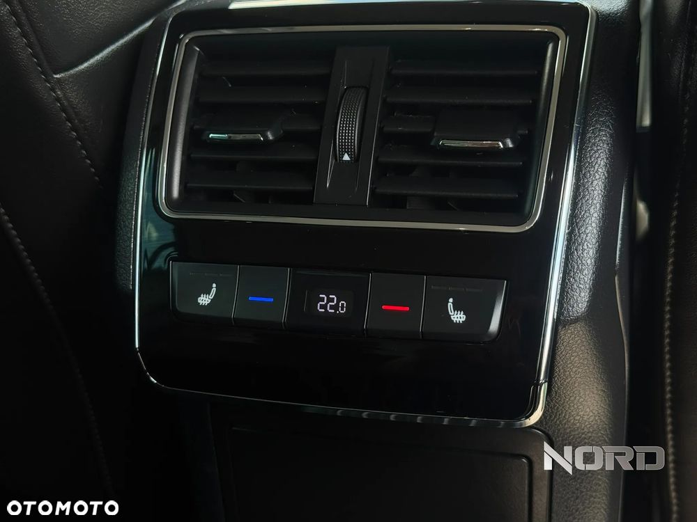 Skoda Superb 1.8 TSI DSG L&K - 17