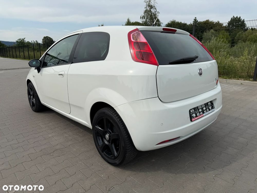 Fiat Grande Punto - 5